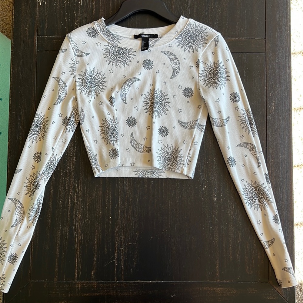 Forever 21 long sleeve printed shirt
